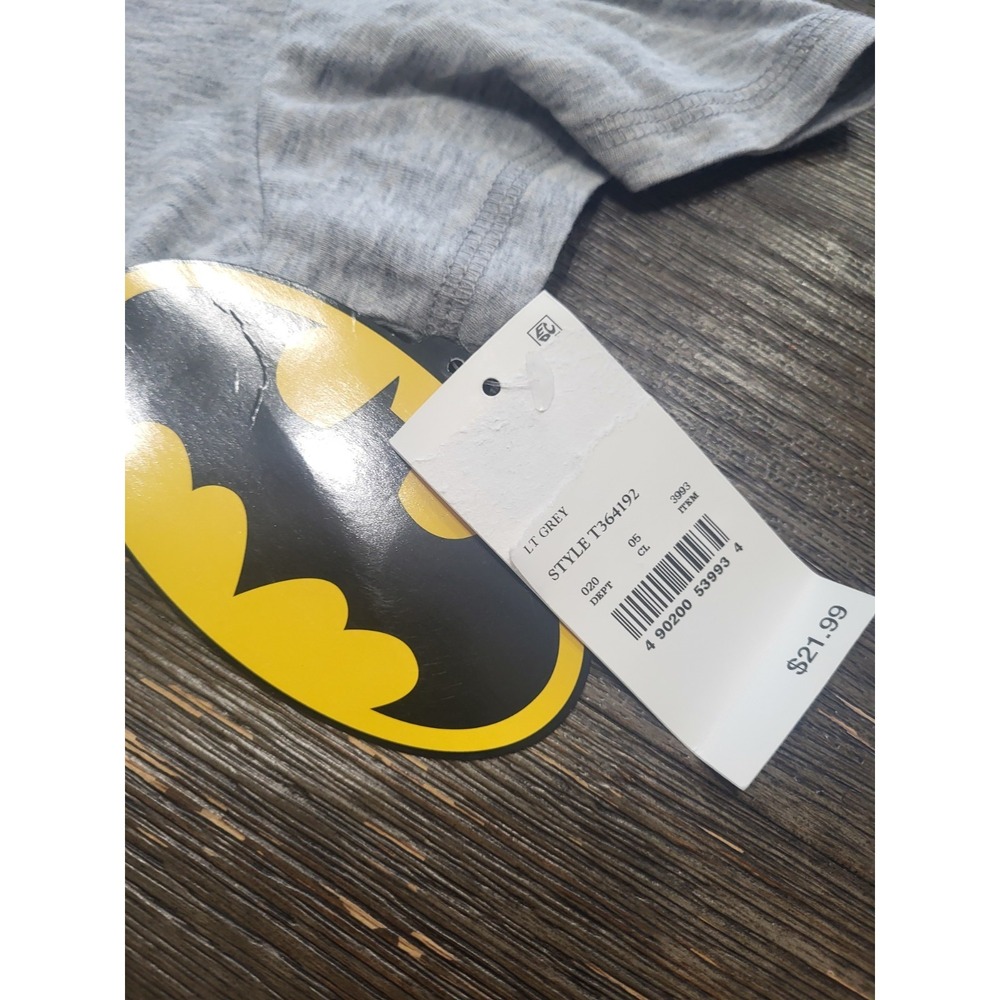 Batman Womens Medium T Shirt Licensed Logo Graphic Shirt‎ Top Heather Gray - Picture 2 of 6